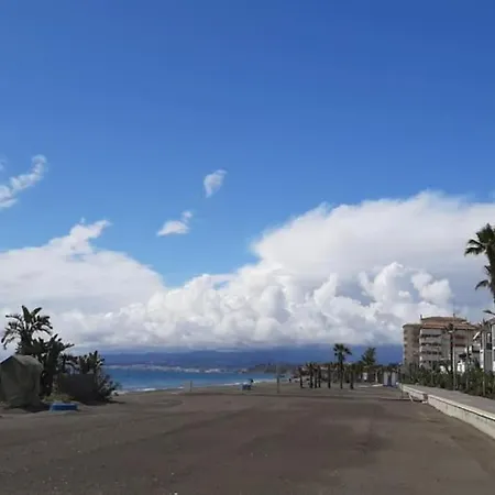 Disfrutar Junto Al Mar